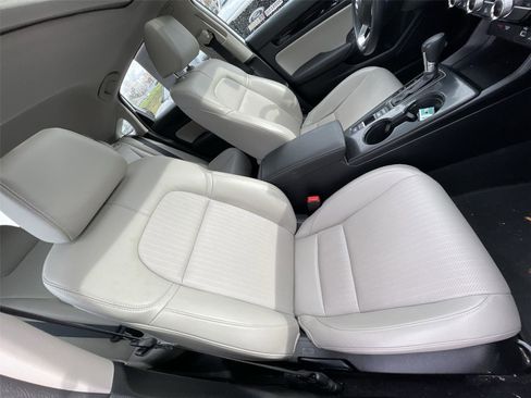 Used 2024 Honda Civic EX-L image 21