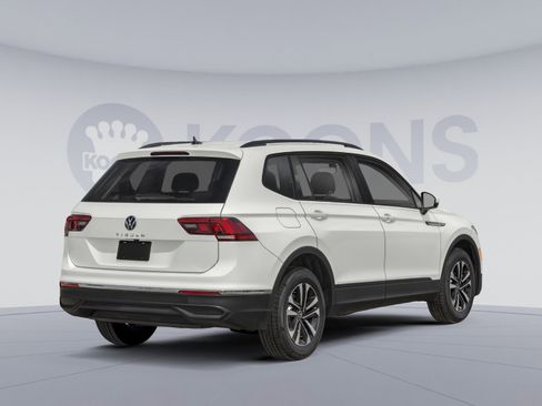 Used 2022 Volkswagen Tiguan S FWD image 2