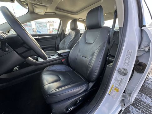 Used 2020 Ford Fusion Titanium image 20