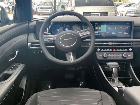 Certified 2026 Hyundai Santa Cruz SE AWD/4WD image 6