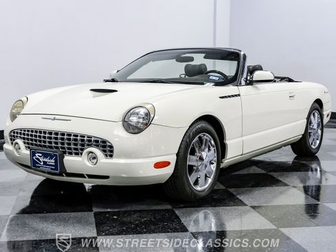 Used 2002 Ford Thunderbird image 19