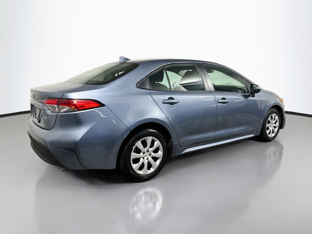 Used 2025 Toyota Corolla LE FWD image 3