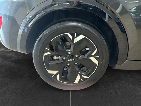Used 2023 Kia Niro Wind FWD image 16