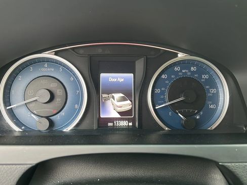 Used 2015 Toyota Camry XLE image 21