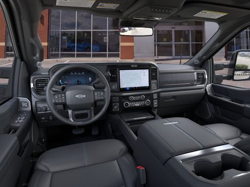 New 2026 Ford F250 Platinum w/ FX4 Off-Road Package AWD/4WD image 9