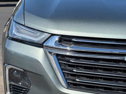 Used 2023 Chevrolet Traverse LT w/ LPO, Floor Liner Package AWD/4WD image 46