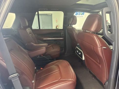 Used 2024 Ford Expedition Limited image 22