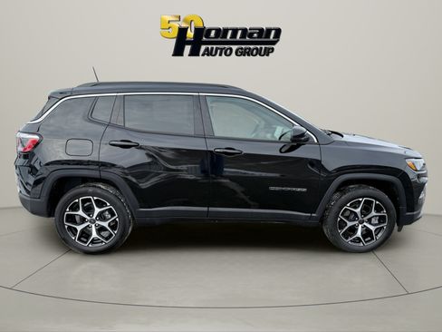 Used 2025 Jeep Compass Limited AWD/4WD image 6