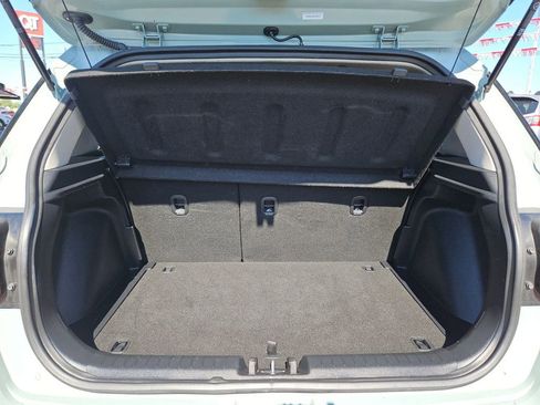 Used 2025 Hyundai Venue SEL FWD image 27