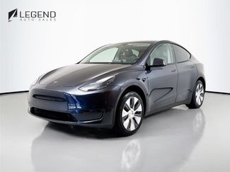 Used 2024 Tesla Model Y Long Range RWD video 1