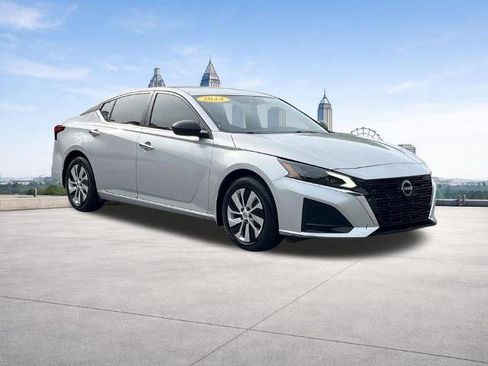 Certified 2024 Nissan Altima 2.5 S FWD image 26