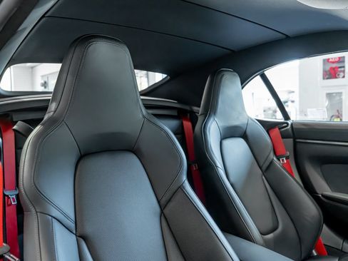 Certified 2025 Porsche 911 Carrera T RWD image 25
