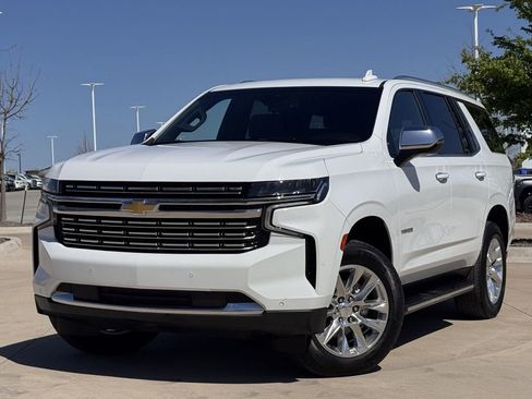 Used 2024 Chevrolet Tahoe Premier RWD image 2