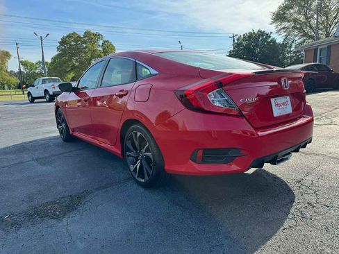 Used 2019 Honda Civic Sport image 2