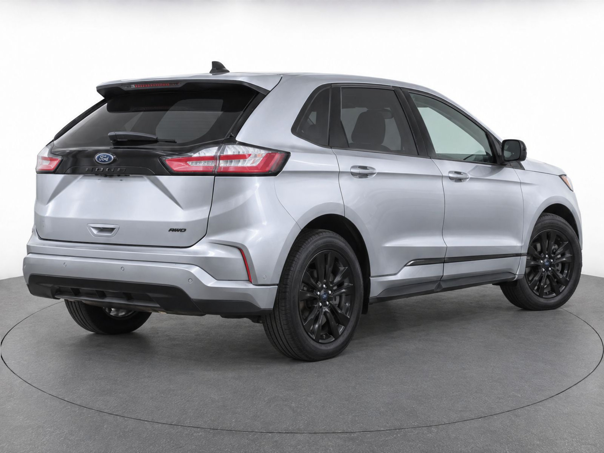 Used 2022 Ford Edge SE w/ Black Appearance Package AWD/4WD image 4