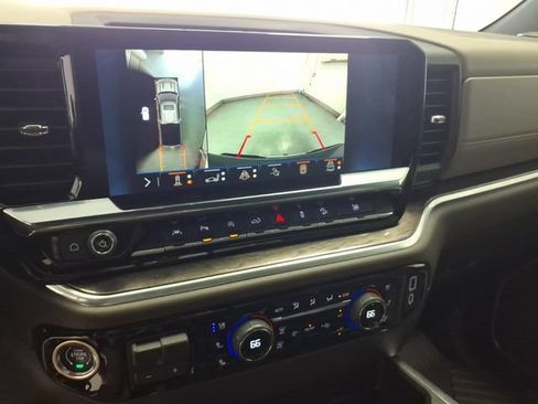 Used 2026 Chevrolet Silverado 1500 LTZ AWD/4WD image 25