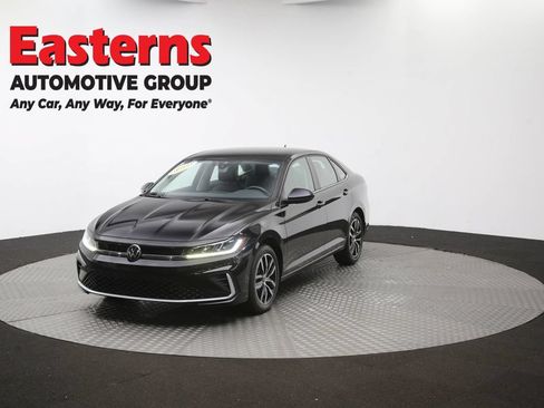 Used 2025 Volkswagen Jetta SE FWD image 53