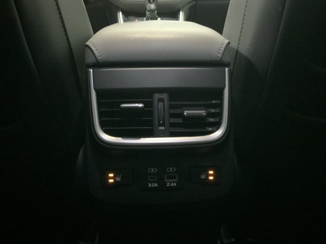 Used 2023 Subaru Outback Limited AWD/4WD image 25