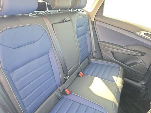New 2025 Volkswagen Taos SEL AWD/4WD image 24