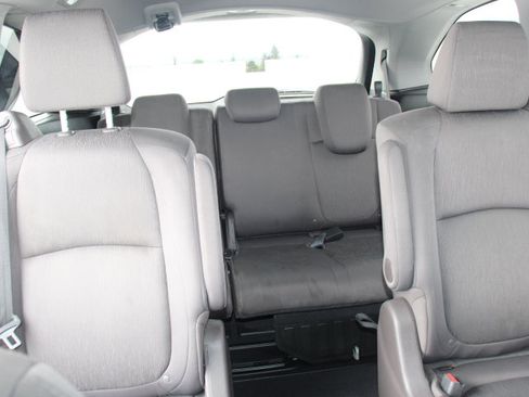 Used 2019 Honda Odyssey EX image 21