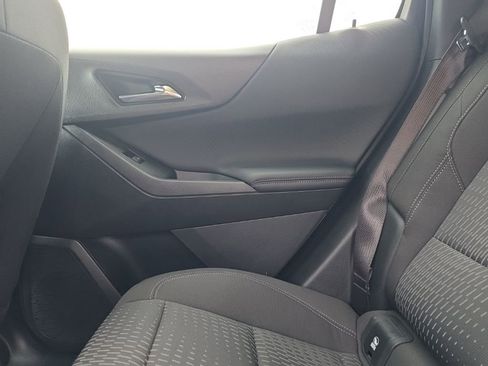 Used 2025 Chevrolet Equinox LT w/ Safety and Technology Package AWD/4WD image 11