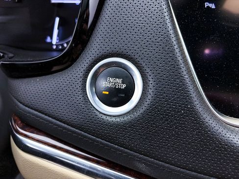 Used 2019 Cadillac XT5 Luxury FWD image 22