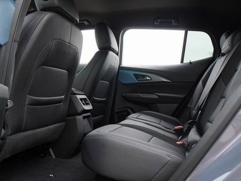 New 2025 Chevrolet Equinox EV LT image 24