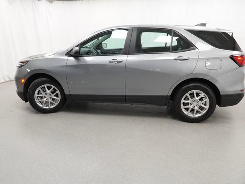 Certified 2024 Chevrolet Equinox LS w/ LPO, Floor Liner Package FWD image 40