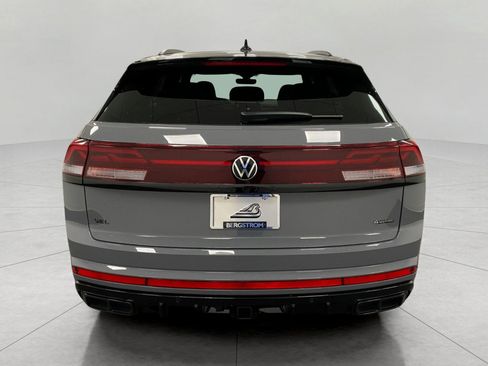 New 2026 Volkswagen Atlas Cross Sport SEL R-Line AWD/4WD image 5