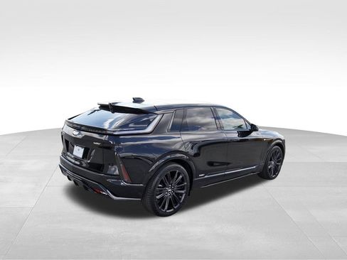 Certified 2026 Cadillac Lyriq V AWD/4WD image 4