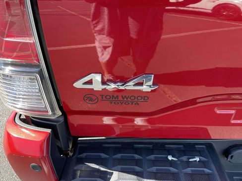 Used 2023 Toyota Tacoma Limited image 28