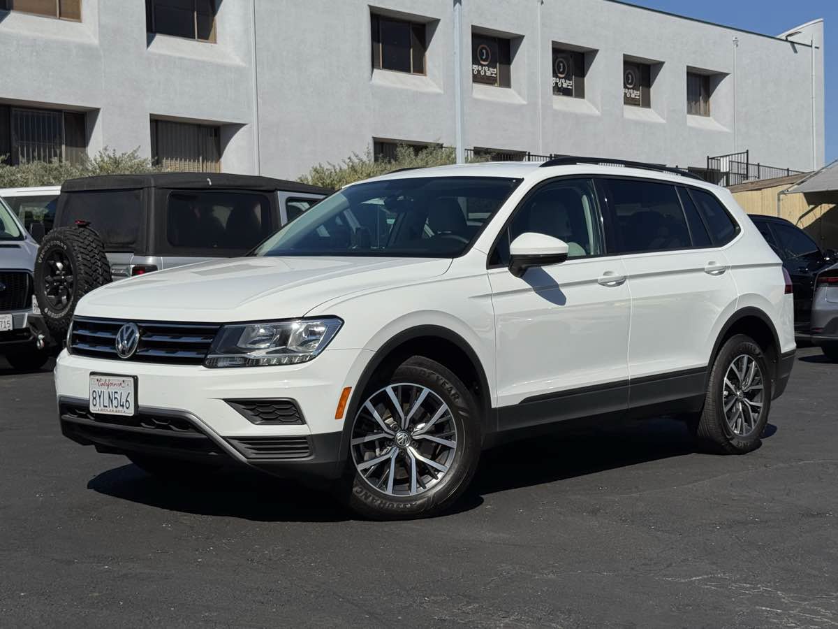 Used 2021 Volkswagen Tiguan S FWD image 2