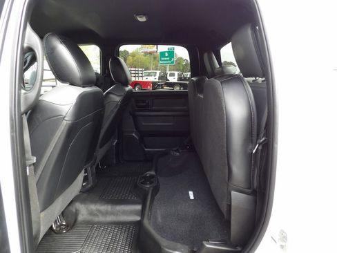 Used 2024 RAM 3500 Tradesman w/ Chrome Appearance Group AWD/4WD image 32
