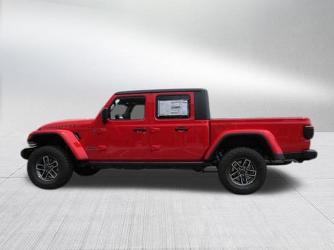 New 2025 Jeep Gladiator Mojave image 6