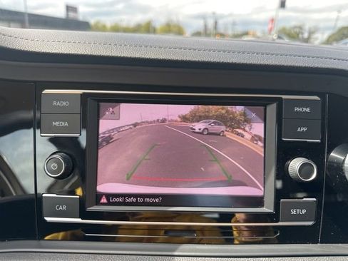 Used 2019 Volkswagen Jetta S image 17