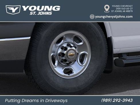 New 2026 Chevrolet Express 3500 LT w/ LT Preferred Equipment Group RWD image 9