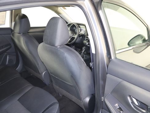 Used 2024 Nissan Sentra SV image 42