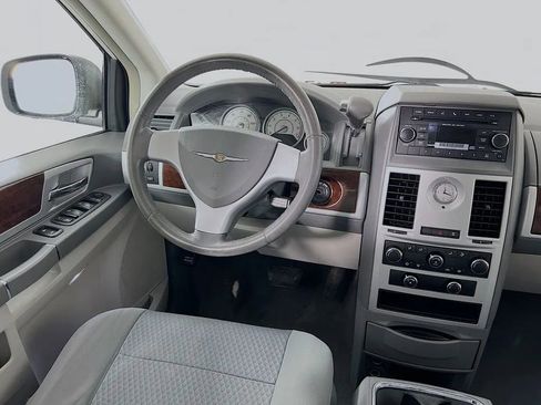 Used 2010 Chrysler Town & Country Touring w/ Family Value Group image 20