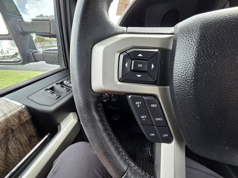 Certified 2019 Ford F250 Lariat AWD/4WD image 18