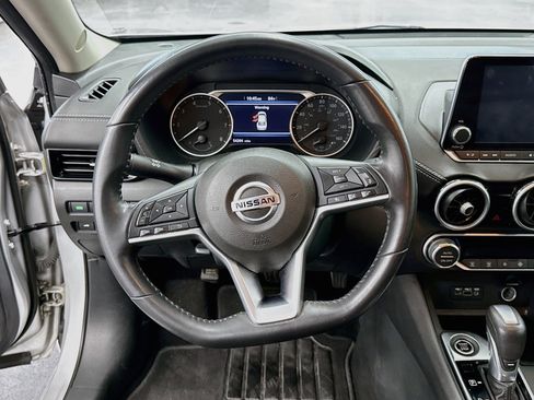 Used 2021 Nissan Sentra SV FWD image 17
