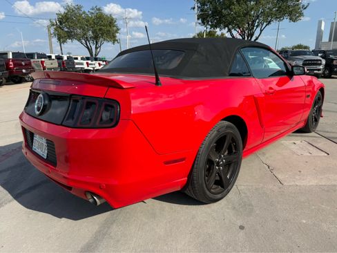 Used 2014 Ford Mustang GT Premium w/ Electronics Package RWD image 3
