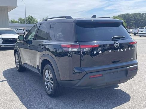 Used 2025 Nissan Pathfinder SV AWD/4WD image 6