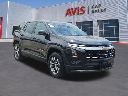 Used 2025 Chevrolet Equinox LT FWD image 9