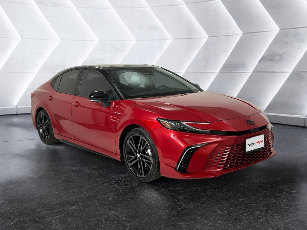 Used 2025 Toyota Camry XSE w/ Premium Plus Package FWD image 1
