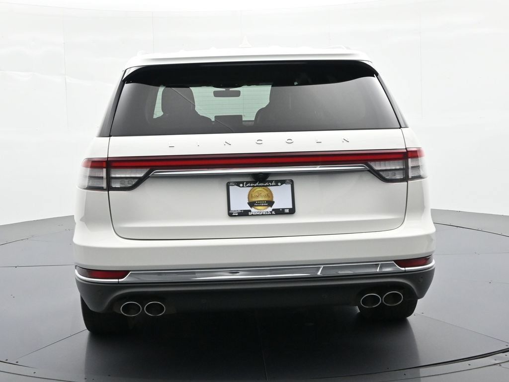 Used 2022 Lincoln Aviator Reserve w/ Equipment Group 201A AWD/4WD image 7