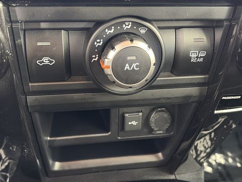 Used 2022 Toyota 4Runner TRD Off-Road Premium AWD/4WD image 22