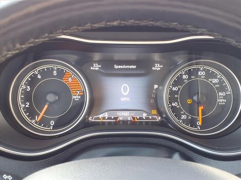 Used 2019 Jeep Cherokee Limited image 25