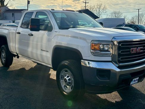 Used 2019 GMC Sierra 2500 4x4 Double Cab w/ Sierra Convenience Package image 4