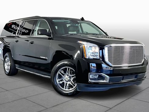 Used 2020 GMC Yukon XL SLT w/ Open Road Package image 2