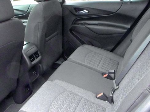 Used 2023 Chevrolet Equinox LT image 6